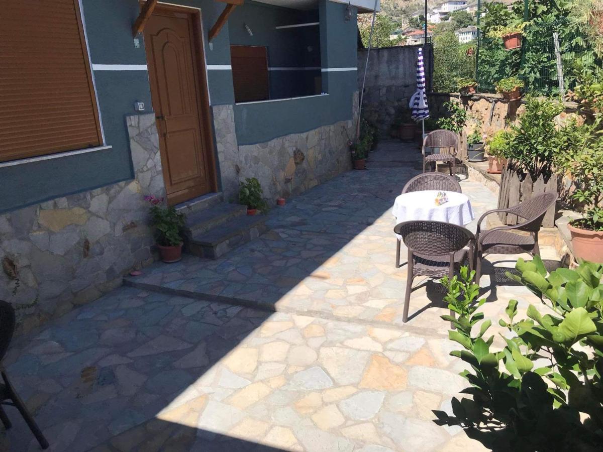 House Hotel Gjirokaster Exterior photo